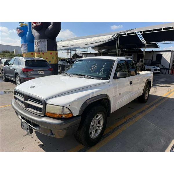 DODG DAKOTA 2002 T-DON-TMU