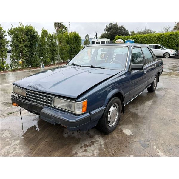 TOYT CAMRY 1986 T-DONATION