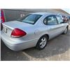 Image 3 : FORD  TAURUS 2004 T-DON-TMU
