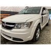Image 2 : PARKSVILLE - 2009 DODGE JOURNEY WHITE 108106 KMS "NO RESERVE" - D609083
