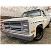 Image 1 : PARKSVILLE - 1985 CHEVROLET C/K PICKUP WHITE 318072 KMS "NO RESERVE" - D226252
