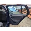 Image 41 : PARKSVILLE - 2016 VW E GOLF BLUE 82835 KMS - D915011