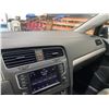 Image 54 : PARKSVILLE - 2016 VW E GOLF BLUE 82835 KMS - D915011
