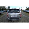 Image 11 : DUNCAN - 2015 CHRYSLER TOWN AND COUNTRY SILVER 198394 KMS - J519666