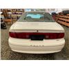 Image 18 : PARKSVILLE - 2001 BUICK CENTURY WHITE 141057 KMS - B192535