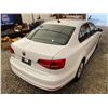 Image 16 : PARKSVILLE - 2015 VOLKSWAGEN JETTA WHITE 214840 KMS - J270040