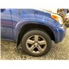 Image 25 : PARKSVILLE - 2005 TOYOTA RAV4 BLUE  486128 KMS - B043628