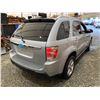 Image 15 : PARKSVILLE - 2005 CHEVY EQUINOX  SILVER 172836 KMS - B006364