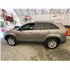 Image 23 : PARKSVILLE - 2011 KIA SORENTO GREY 332537 KMS - B045732