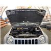 Image 32 : PARKSVILLE - 2002 JEEP LIBERTY SILVER 233807 KMS - D195112