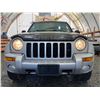 Image 5 : PARKSVILLE - 2002 JEEP LIBERTY SILVER 233807 KMS - D195112