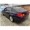 Image 21 : PARKSVILLE - 2011 BMW 550I BLUE 111352 KMS - D599690