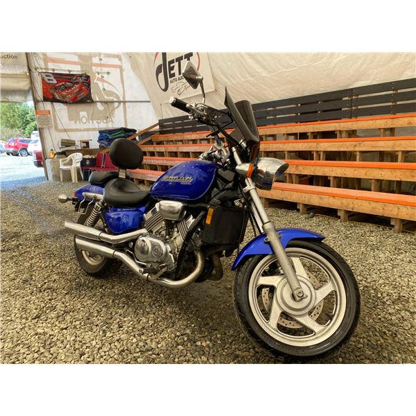 PARKSVILLE - 2003 HONDA MAGNA BLUE 71630 KMS "NO RESERVE" - D900203