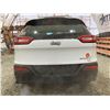 Image 18 : PARKSVILLE - 2014 JEEP CHEROKEE WHITE 164960 KMS - B302629