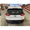 Image 20 : PARKSVILLE - 2014 JEEP CHEROKEE WHITE 164960 KMS - B302629