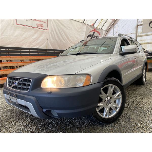 PARKSVILLE - 2007 VOLVO XC70 SILVER 229027 KMS - D281715