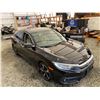 Image 10 : PARKSVILLE - 2017 HONDA CIVIC BLACK "REPO" 130029 KMS - J110614