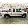 Image 11 : PARKSVILLE - 2000 TOYOTA TUNDRA WHITE 215788 MILES - B034102