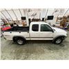 Image 12 : PARKSVILLE - 2000 TOYOTA TUNDRA WHITE 215788 MILES - B034102