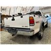 Image 14 : PARKSVILLE - 2000 TOYOTA TUNDRA WHITE 215788 MILES - B034102