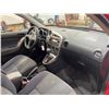 Image 38 : PARKSVILLE - 2005 TOYOTA COROLLA MATRIX RED 299999 TMU - D848086