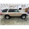 Image 11 : PARKSVILLE - 2002 TOYOTA 4RUNNER GOLD 410978 KMS - B065379