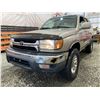 Image 2 : PARKSVILLE - 2002 TOYOTA 4RUNNER GOLD 410978 KMS - B065379