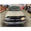Image 7 : PARKSVILLE - 2002 TOYOTA 4RUNNER GOLD 410978 KMS - B065379