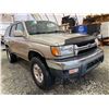 Image 8 : PARKSVILLE - 2002 TOYOTA 4RUNNER GOLD 410978 KMS - B065379
