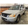 Image 3 : PARKSVILLE - 2003 HONDA PILOT SILVER 375972 KMS - P002179