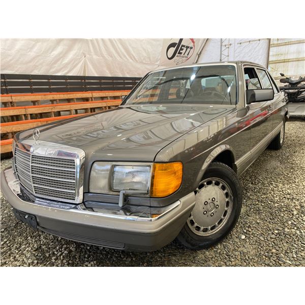 PARKSVILLE - 1989 MERCEDES-BENZ 420 GREY 122972 KMS - D468367