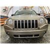 Image 5 : PARKSVILLE - 2008 JEEP COMPASS GOLD 239301 KMS - B511914
