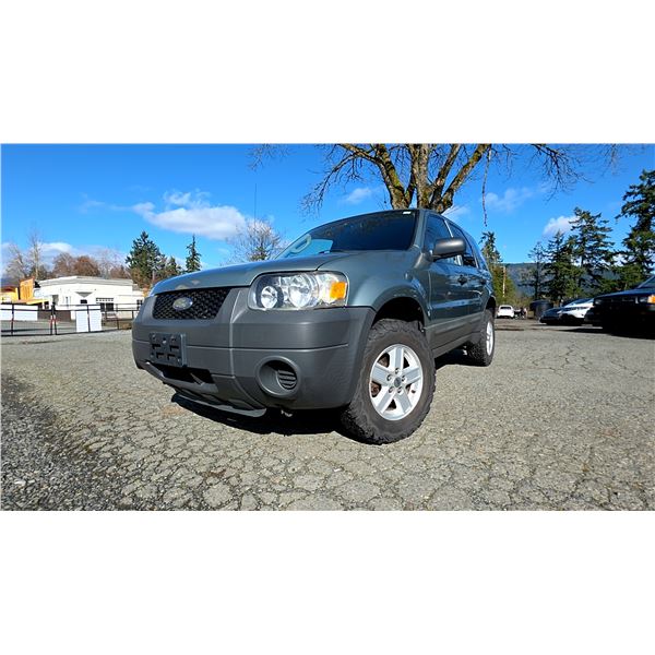DUNCAN - 2005 FORD ESCAPE GREEN "NO RESERVE" 179904 KMS - DD09263