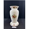 Image 1 : Royal Albert Old Country Roses - 14" Basketweave Vase