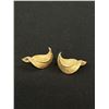 Image 2 : 3Pc Signed "Trifari" Gold Tone Brooch + Earrings Set 1960's