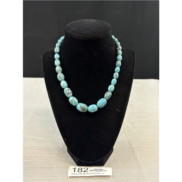 Vintage Graduated Turquiose Stone Bead Necklace