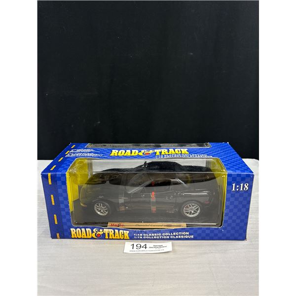 1:18th Scale Corvette Road & Track in Original Box