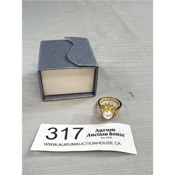 Gorgeous Genuine Lounge Pearl Gold Ring Marked G.P. Beautiful Pearl!