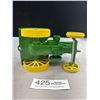 Image 5 : Vintage Cast Iron John Deer Tractor