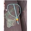 Image 1 : Large Retractable Fishing Net 36" x 26"