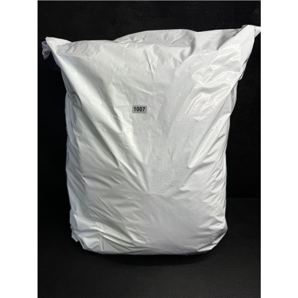 1 AMAZON MYSTERY BAG!! Contains Over 20pcs of Brand New Assorted Items! (Large 18" x 12" Bag Size)