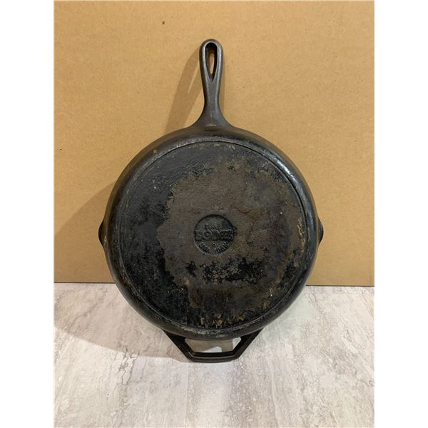 Lodge Cast Iron Pan 12" Round