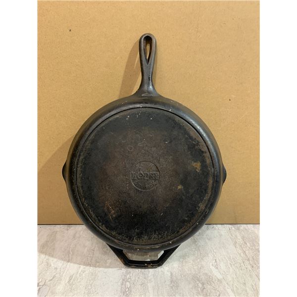 Lodge Cast Iron Pan 12" Round