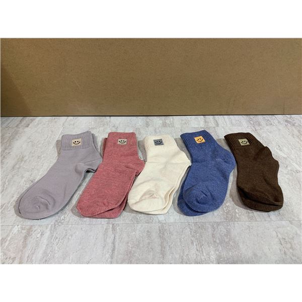 5 Pack Multi-Color Socks w Bears - One Size