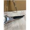 Image 3 : 2 Pack of Locking Metal Tongs