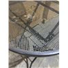 Image 3 : Metal Folding Bistro Table