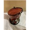 Image 6 : Vintage Perky-Pet Antique-Style Red Glass Hummingbird Feature - Embossed