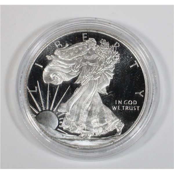 1/4 WALKING LIBERTY SILVER ROUND