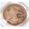 Image 2 : 5 OZ EAGLE COPPER ROUND IN FLOATING DISPLAY