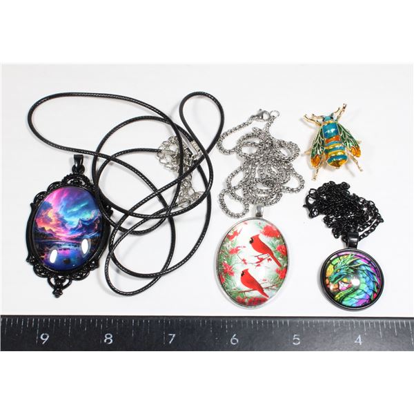 FOUR PIECES OF JEWELRY